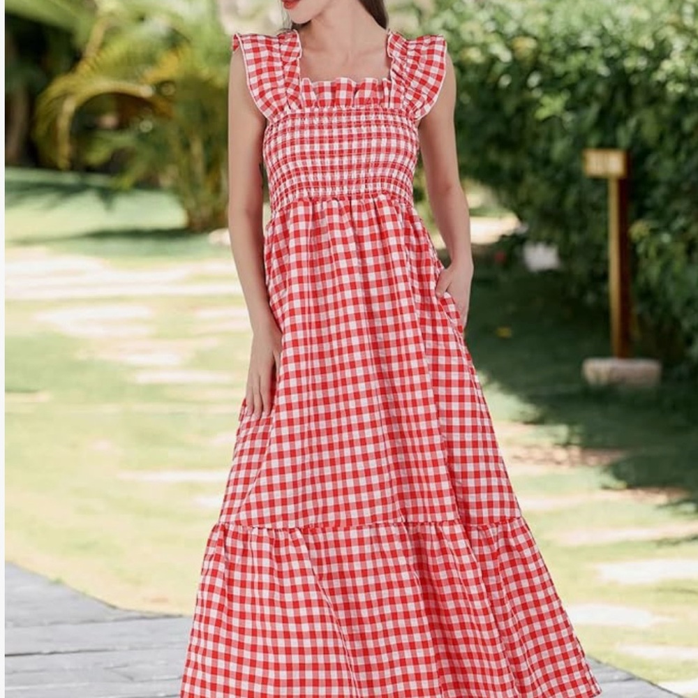 Chouyatou Red and White Gingham Dress
